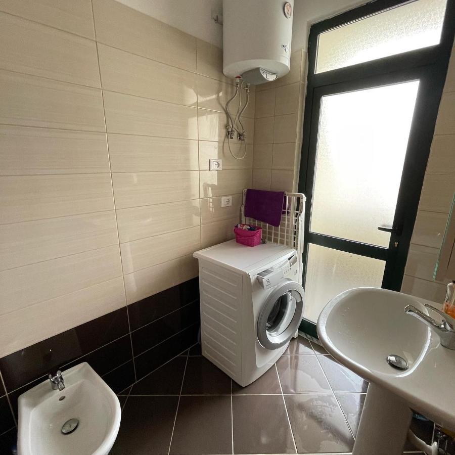 דורס Apartments Korabi מראה חיצוני תמונה